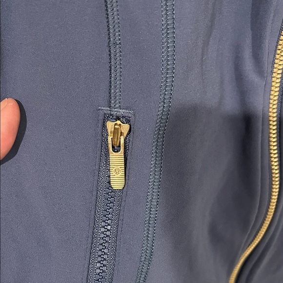 Lululemon define jacket *Nulu* in color shade/gold - Picture 6 of 16